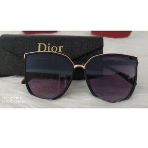 *NOT SELLING* ISO vintage Dior MAXXXINE sunglasses